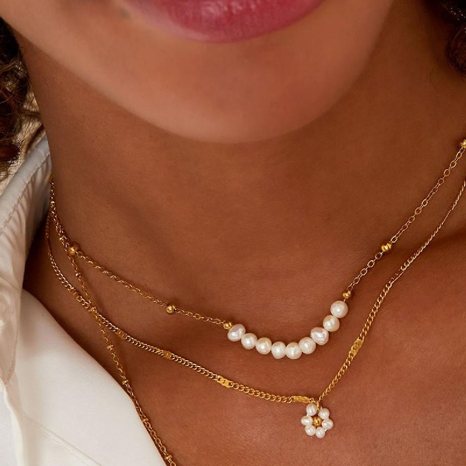 Necklace pearls in the middle Picture4